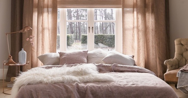 Fonkelnieuw Instant elegantie: zwierende gordijnen in je slaapkamer | Mrwoon VN-62
